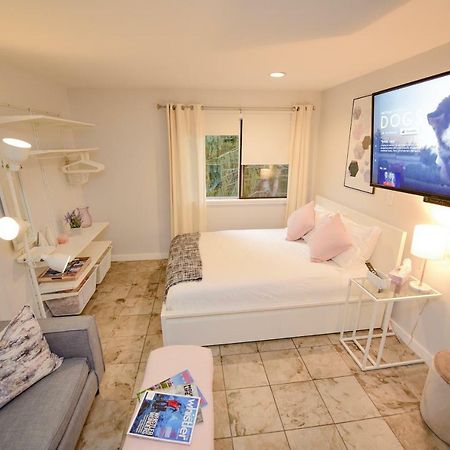 Newly Renovated Whistler Studio Экстерьер фото