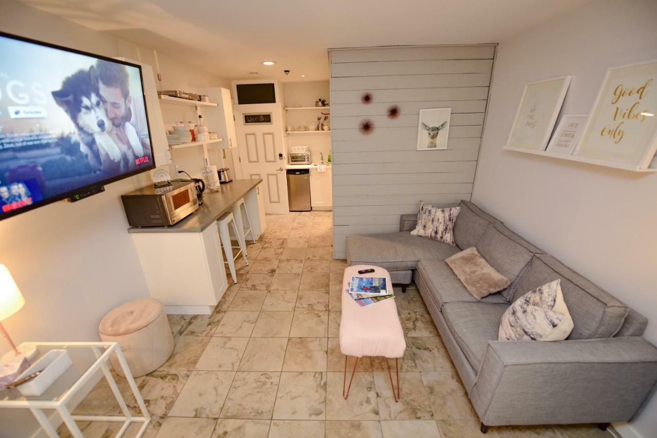 Newly Renovated Whistler Studio Экстерьер фото