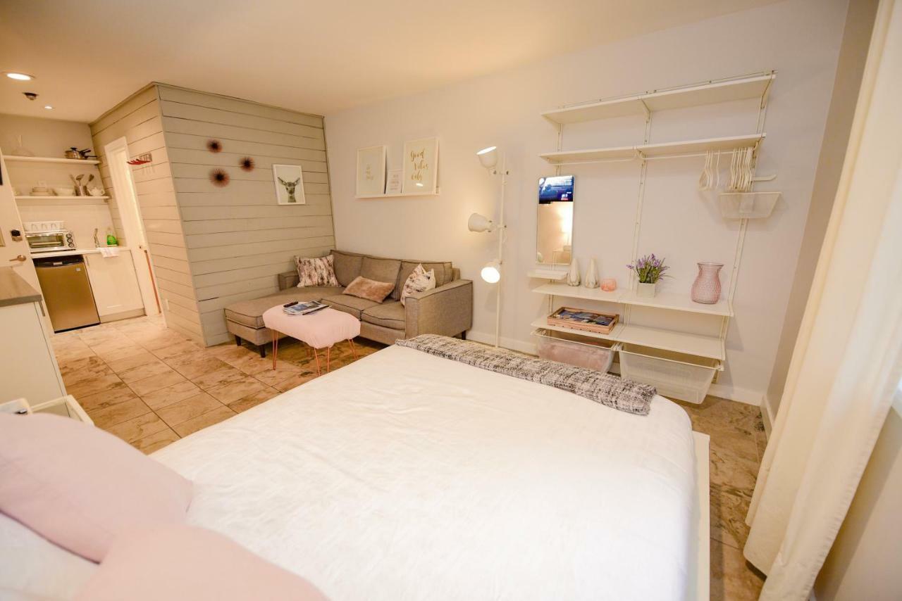 Newly Renovated Whistler Studio Экстерьер фото