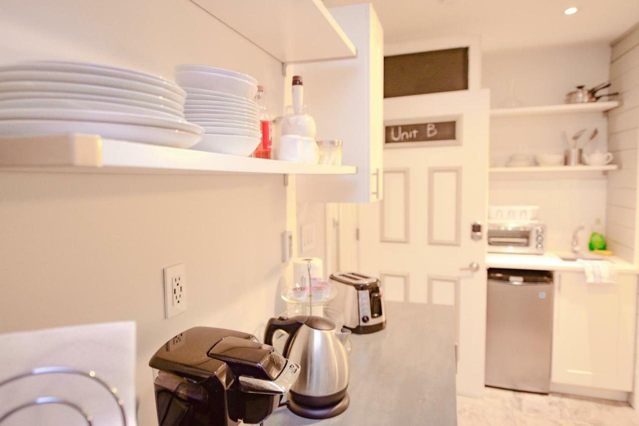 Newly Renovated Whistler Studio Экстерьер фото
