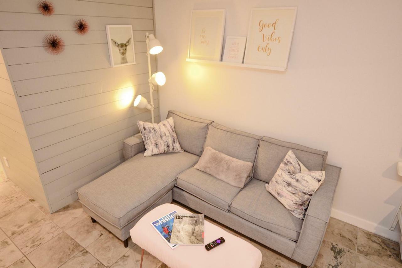 Newly Renovated Whistler Studio Экстерьер фото