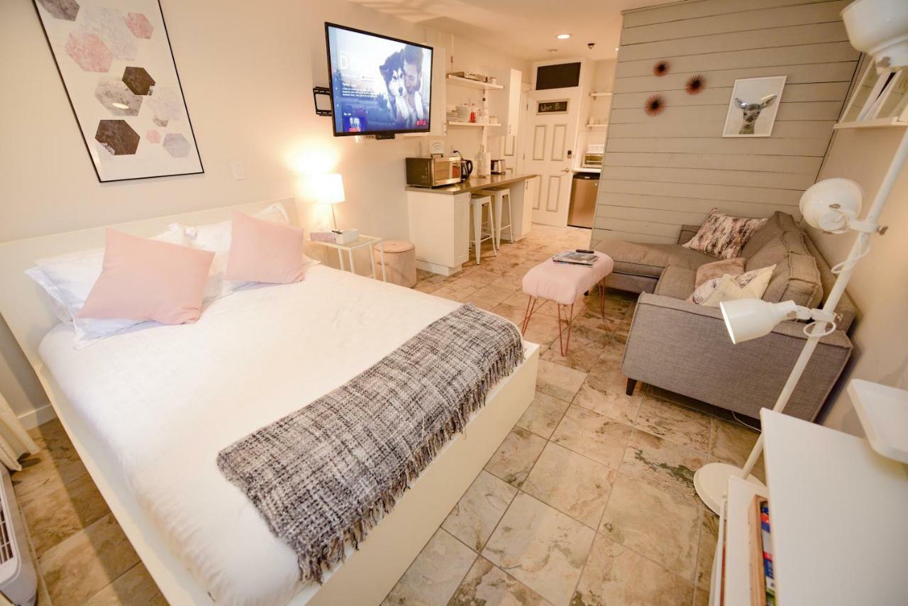 Newly Renovated Whistler Studio Экстерьер фото